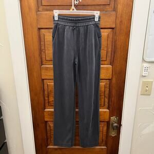 Lululemon Softstreme High-Rise Pant Black sz 2 Women's $128 Comfort